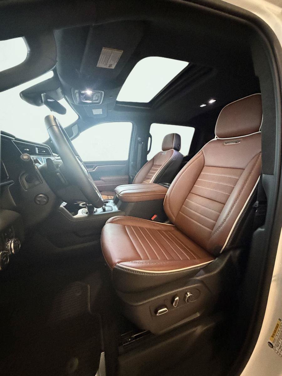 Used 2023 GMC Sierra 1500 Denali Ultimate AWD/4WD image 4