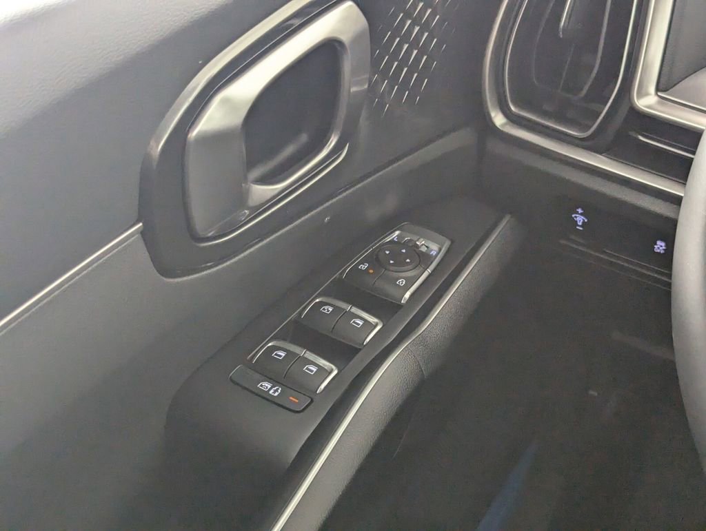New 2025 Kia Sorento S w/ Panoramic Sunroof Package image 16