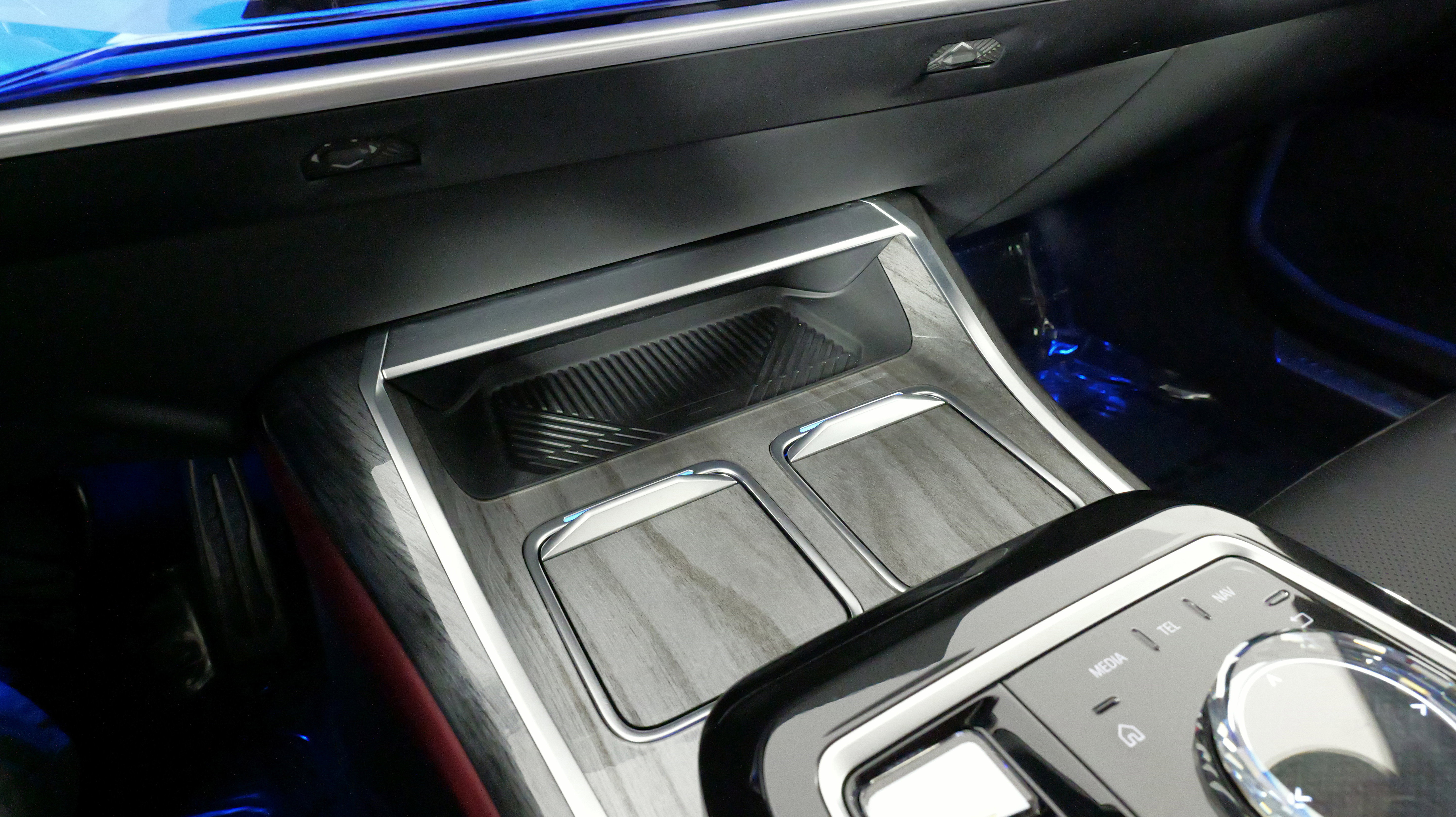 Used 2024 BMW 740i xDrive image 60