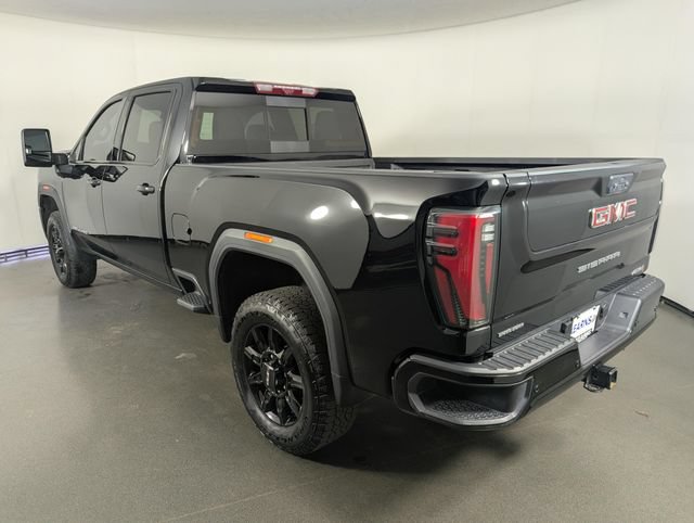 Used 2025 GMC Sierra 2500 AT4 w/ Technology Package AWD/4WD image 6