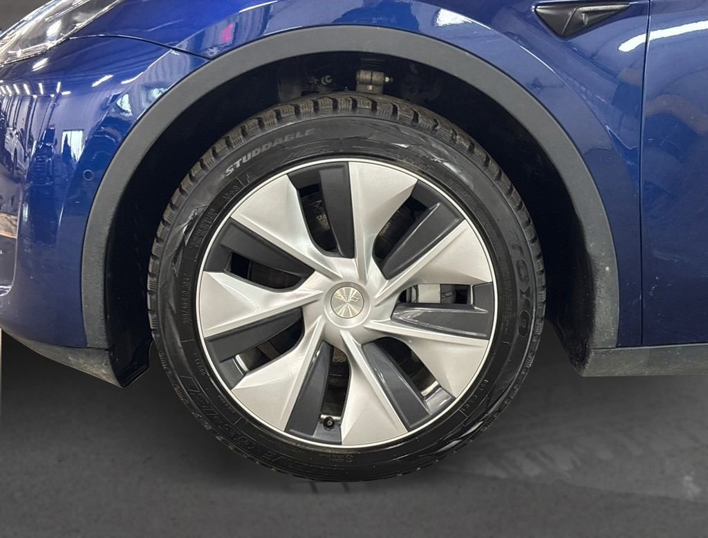 Used 2022 Tesla Model Y Long Range AWD/4WD image 13