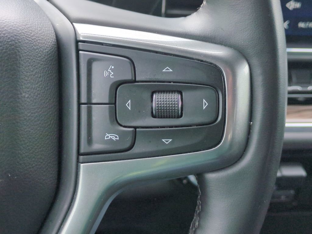 Used 2025 Chevrolet Silverado 1500 LT RWD image 19