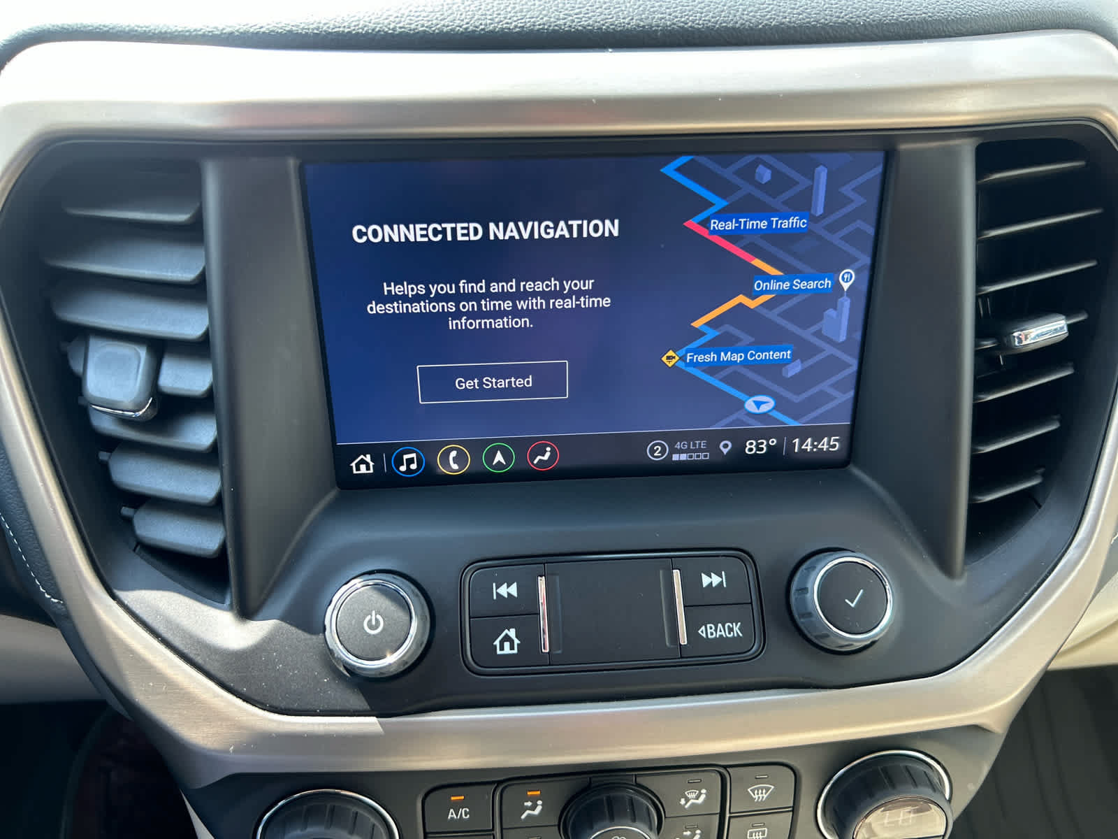 Used 2023 GMC Acadia Denali w/ Denali Ultimate Package AWD/4WD image 17