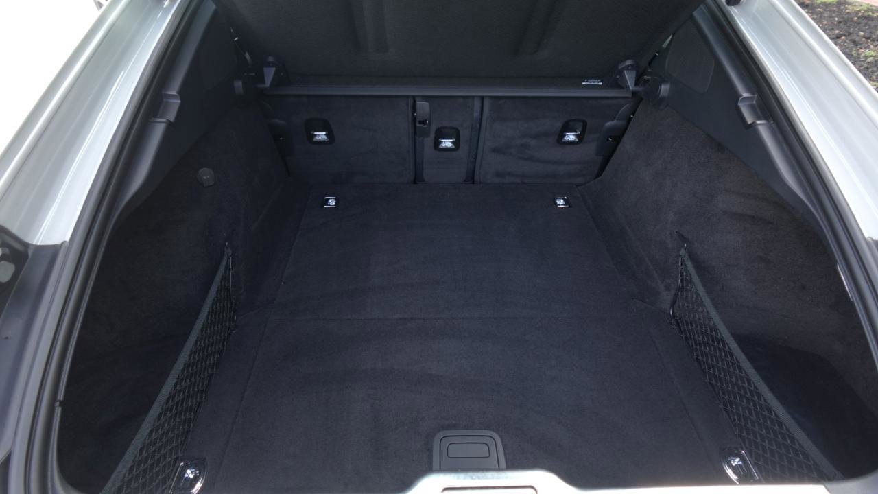 Used 2023 Porsche Panamera 4 w/ Premium Package image 21