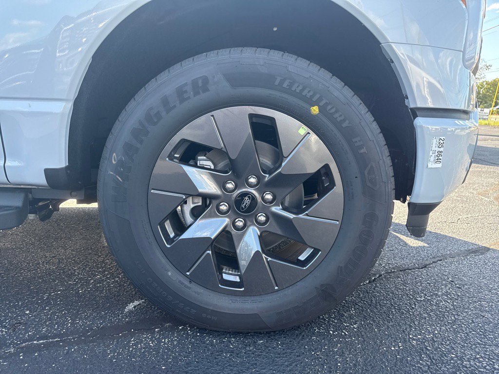 New 2025 Ford F150 Lightning Flash image 4