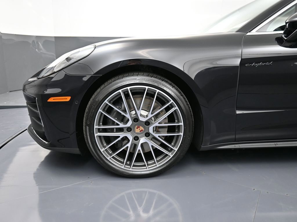 New 2026 Porsche Panamera E-Hybrid image 5