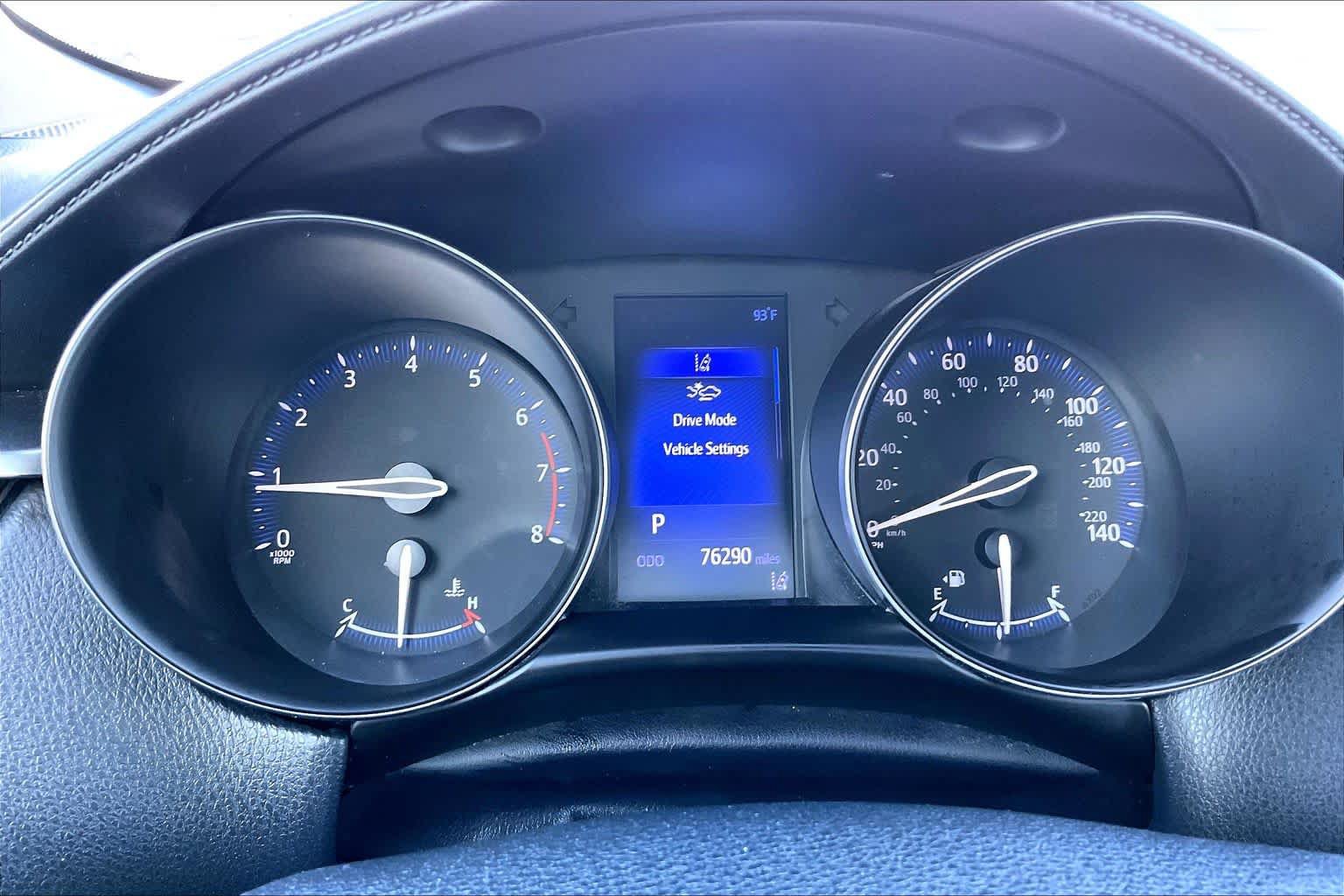 Used 2018 Toyota C-HR XLE FWD image 23