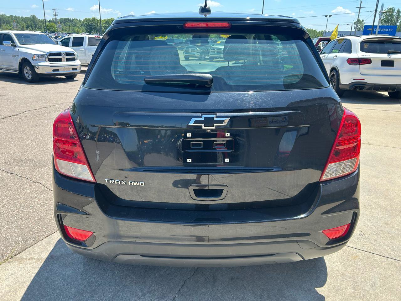 Used 2020 Chevrolet Trax LS AWD/4WD image 6