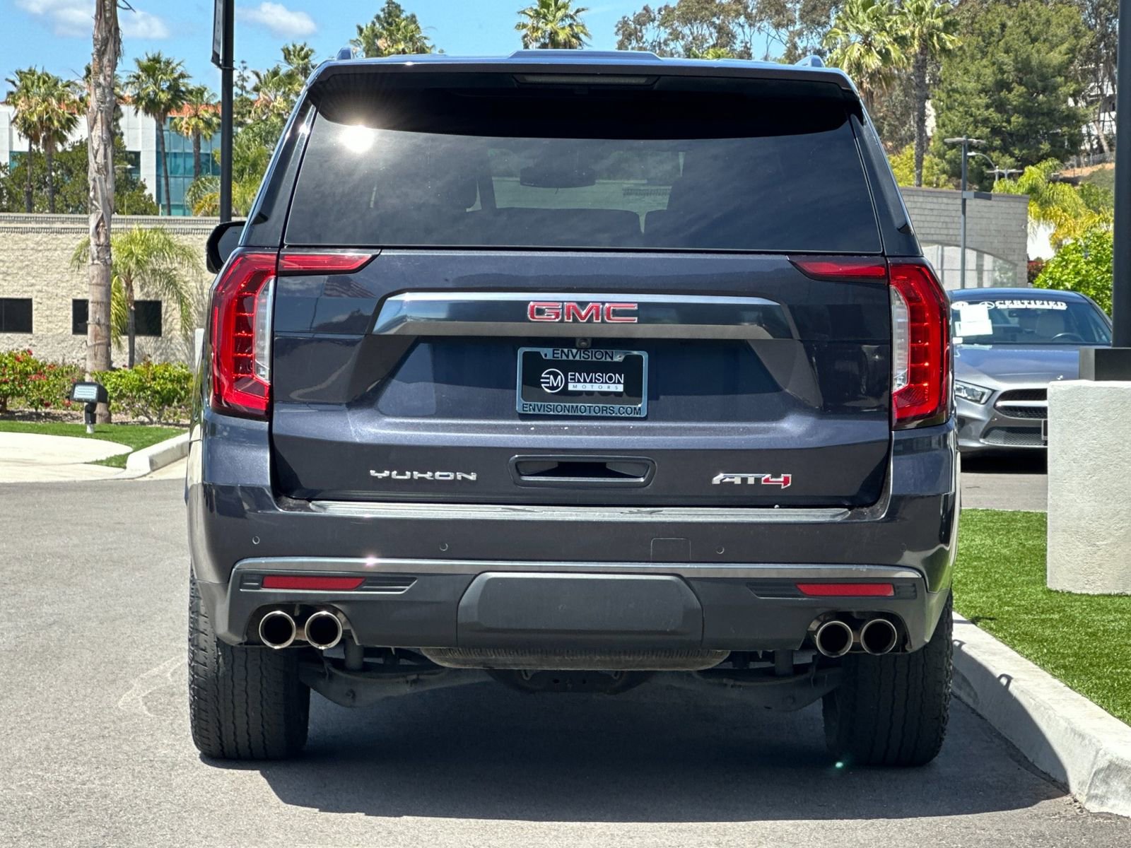Used 2023 GMC Yukon AT4 w/ AT4 Premium Plus Package AWD/4WD image 4