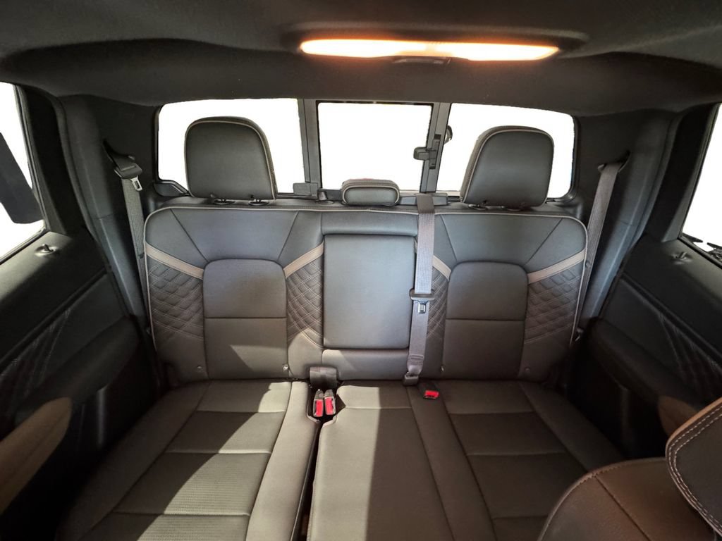 Certified 2024 GMC Canyon Denali AWD/4WD image 18