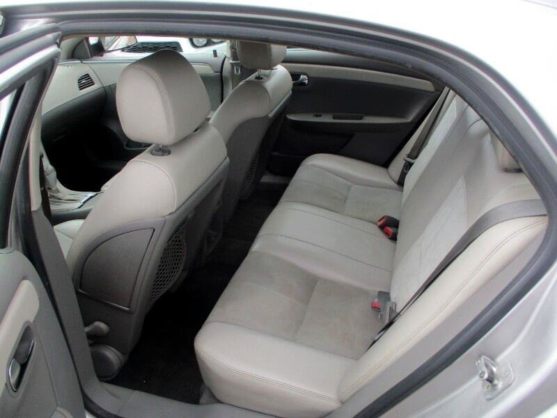 Used 2008 Chevrolet Malibu LT w/ HFV6 Engine Package FWD image 9