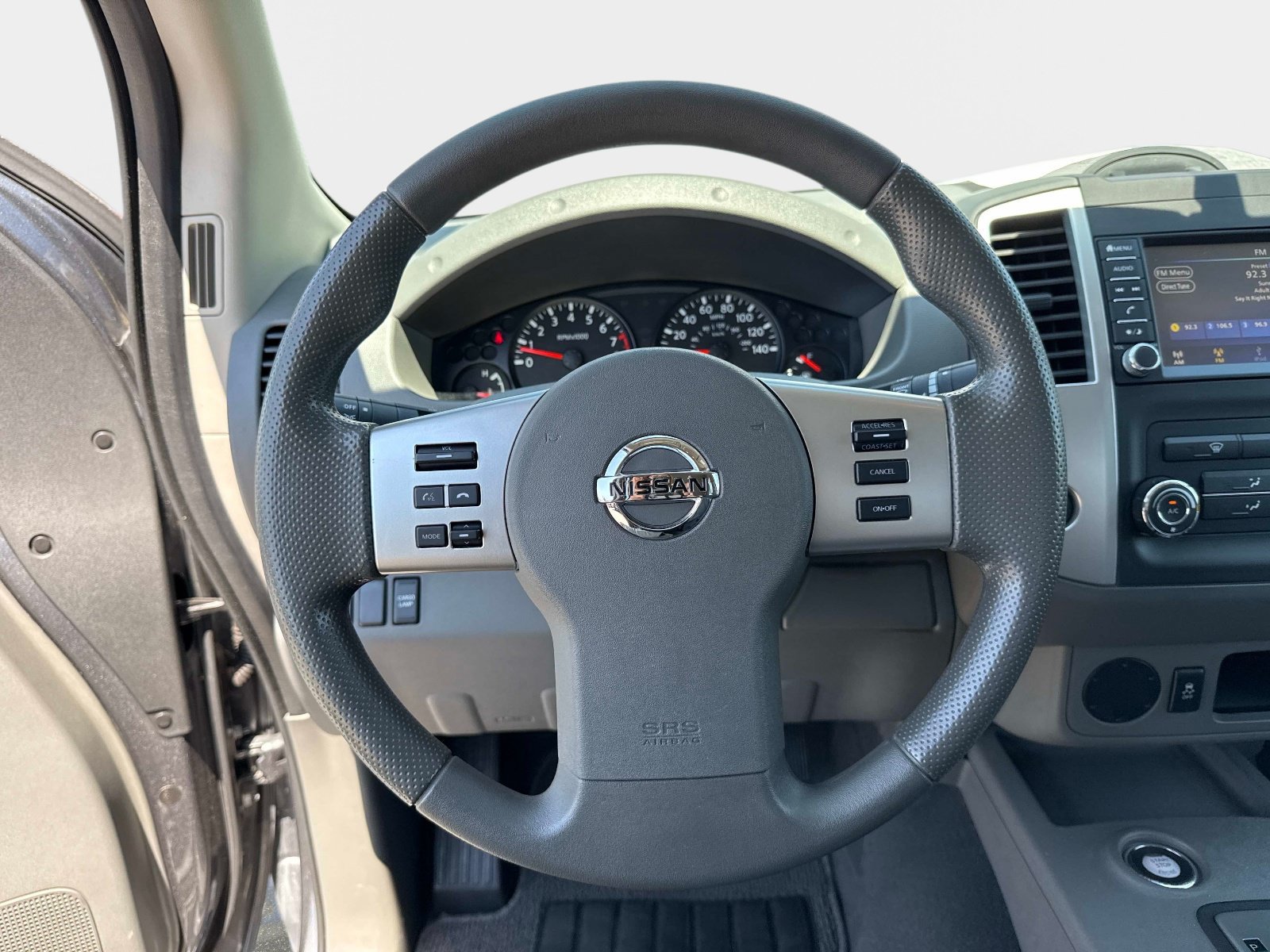 Used 2020 Nissan Frontier SV RWD image 27