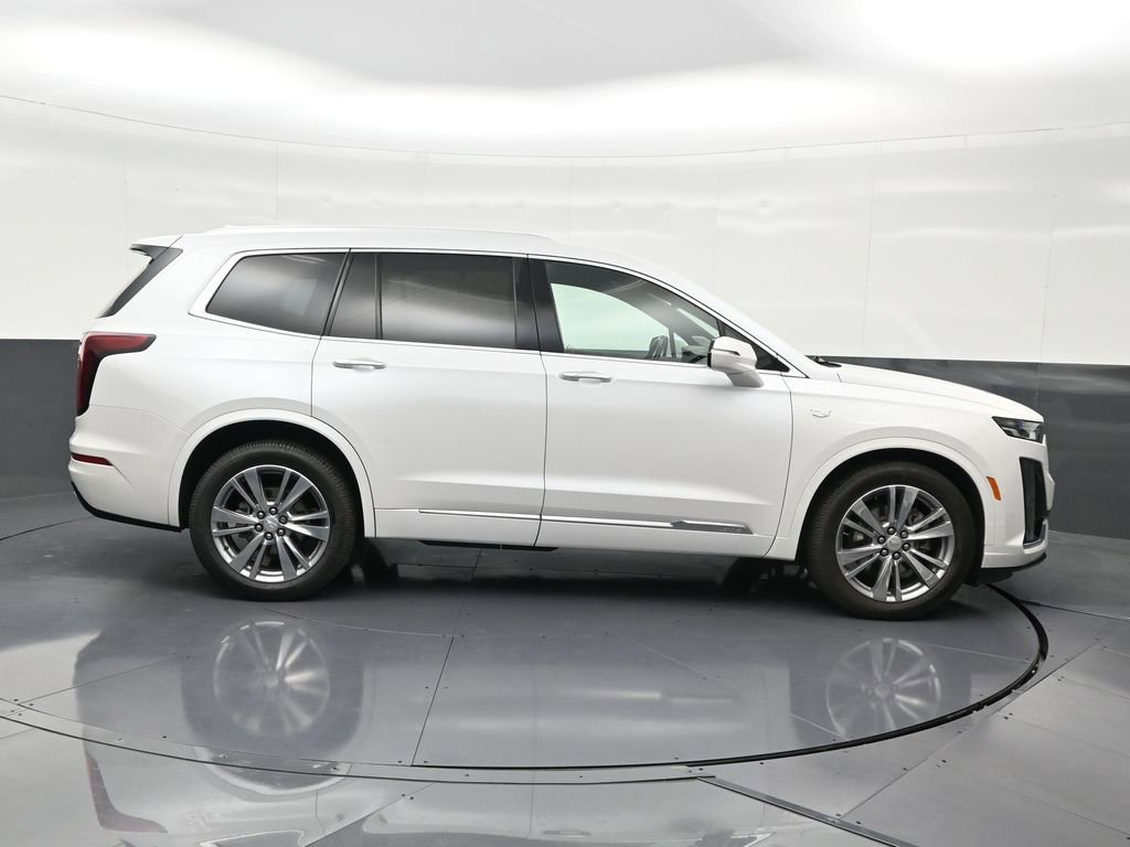 Used 2023 Cadillac XT6 Premium Luxury image 7