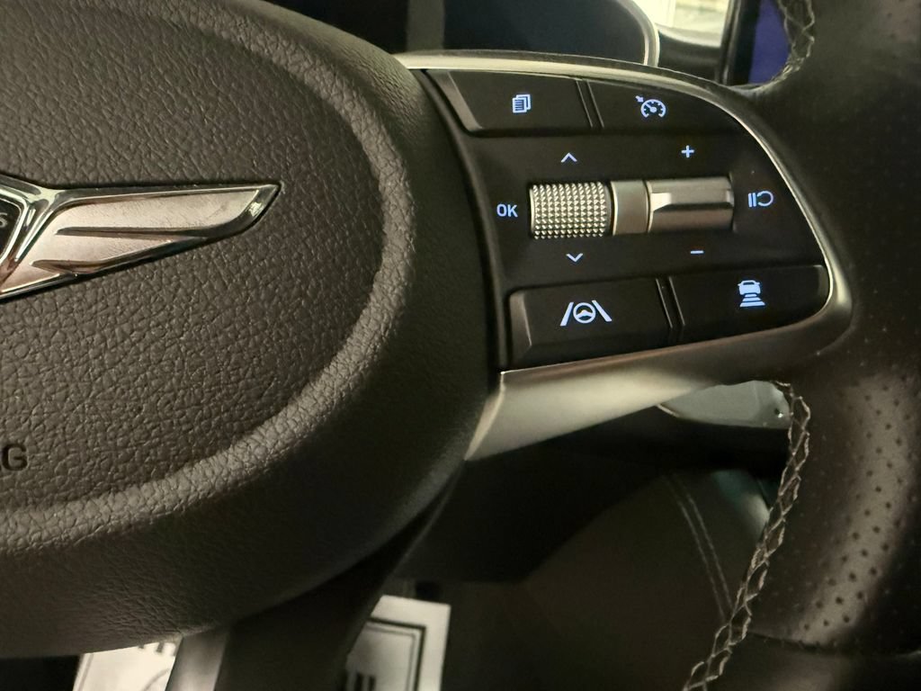 Used 2023 Genesis G70 3.3T AWD/4WD image 33