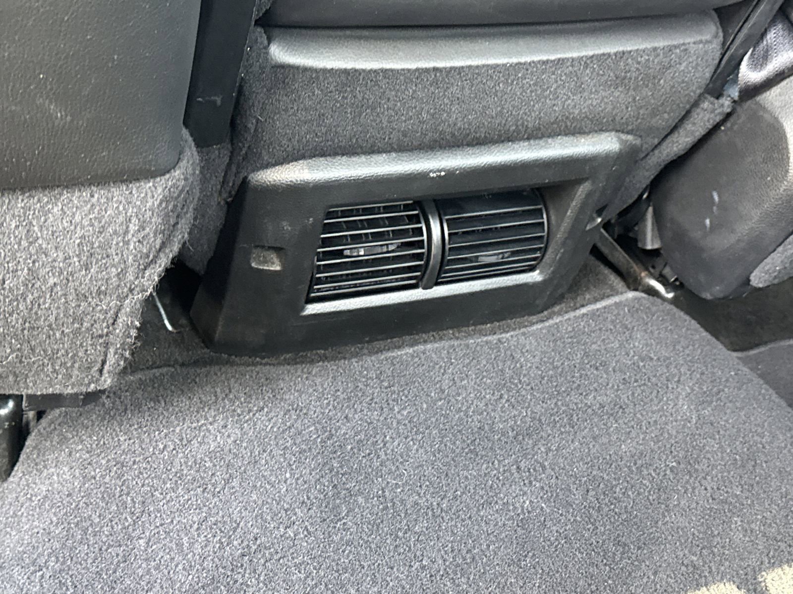 Used 2014 RAM 1500 Laramie AWD/4WD image 11