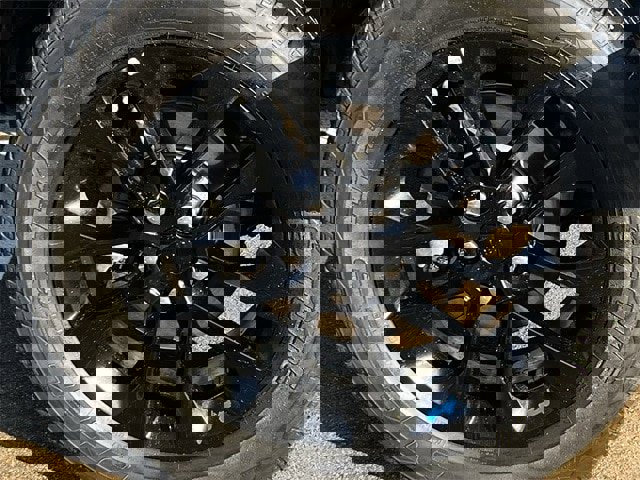 Used 2023 Jeep Wrangler Sahara w/ Cold Weather Group image 10