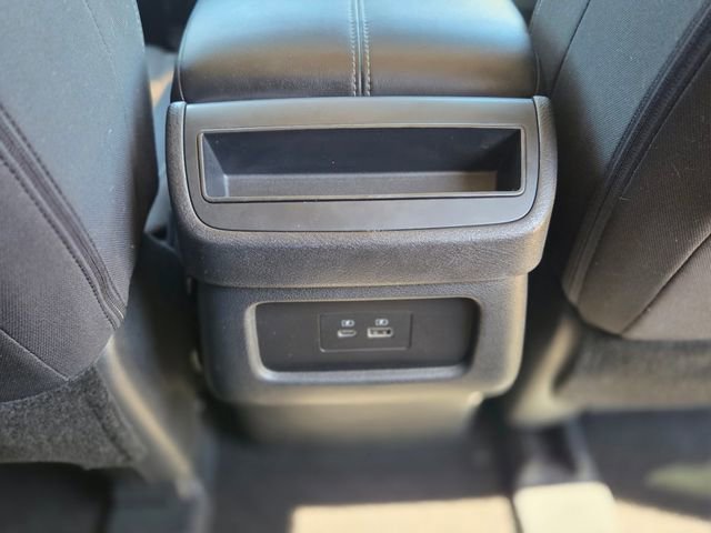 Used 2024 Nissan Pathfinder S image 19