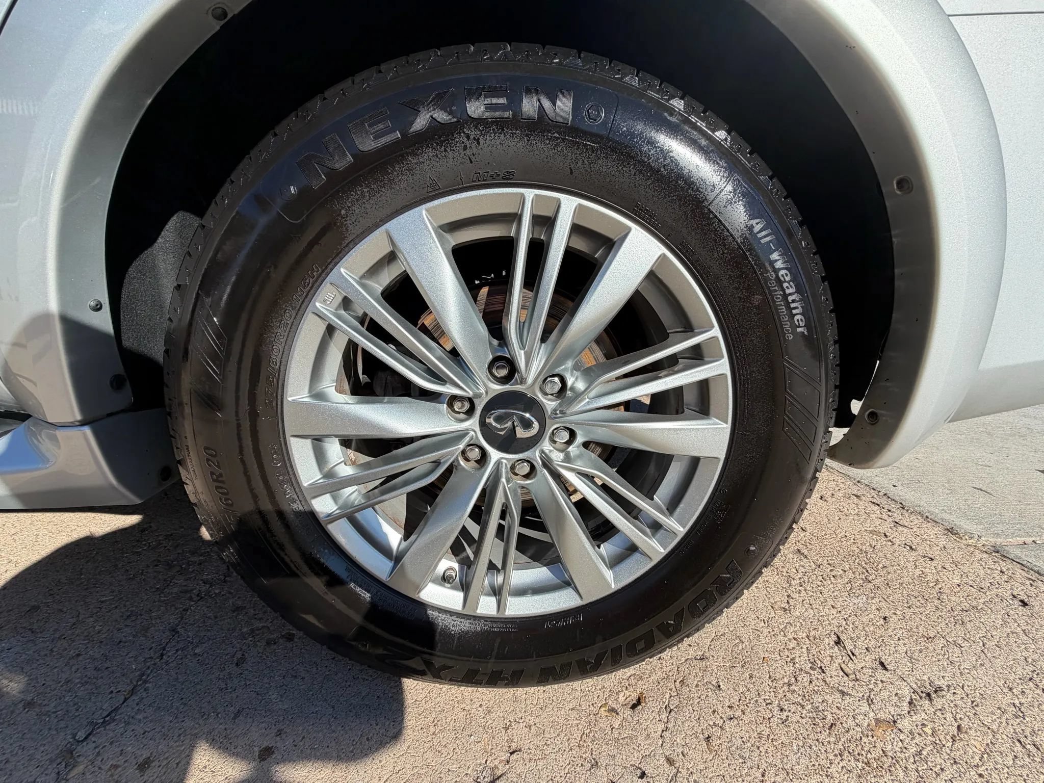 Used 2018 INFINITI QX80 4WD w/ Driver Assistance Package image 23