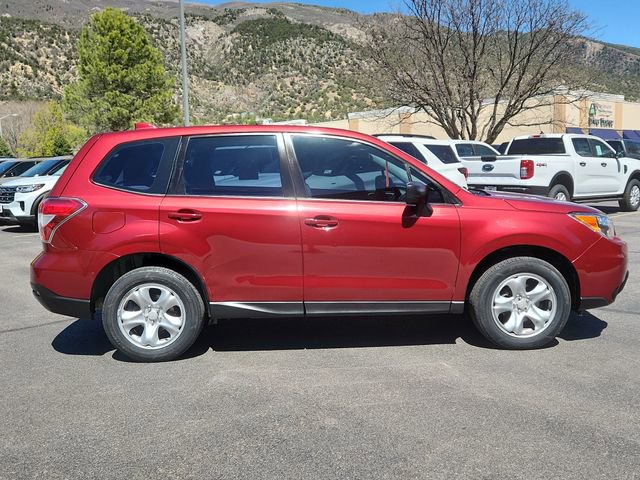 Used 2016 Subaru Forester 2.5i AWD/4WD image 2