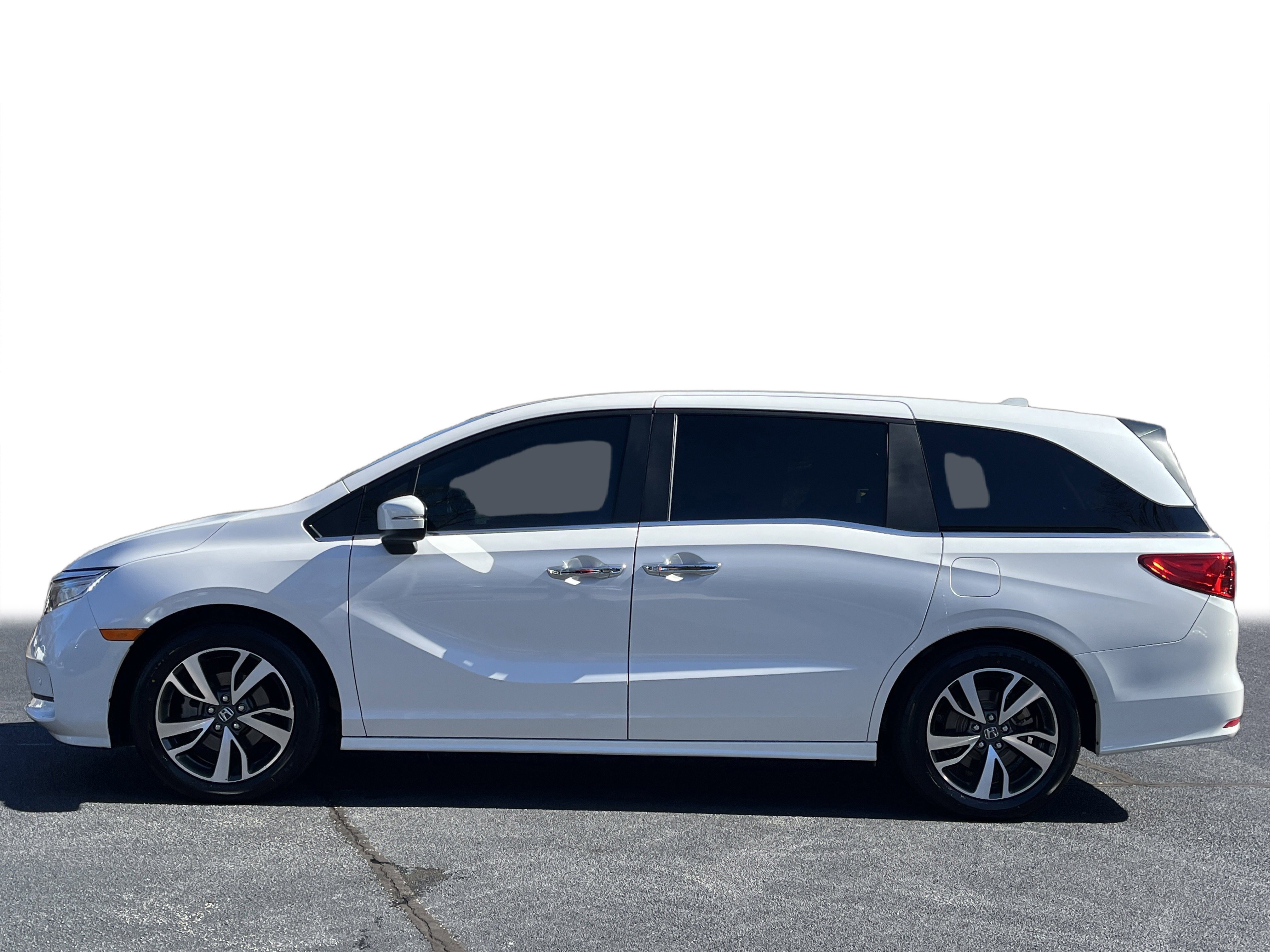 Certified 2023 Honda Odyssey Touring image 24