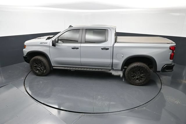 Used 2025 Chevrolet Silverado 1500 ZR2 w/ Dark Appearance Package AWD/4WD image 22