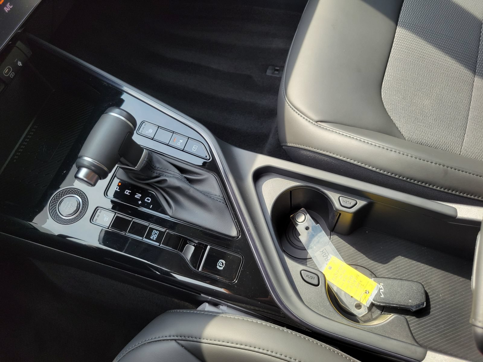 Certified 2024 Kia Niro EX FWD image 24