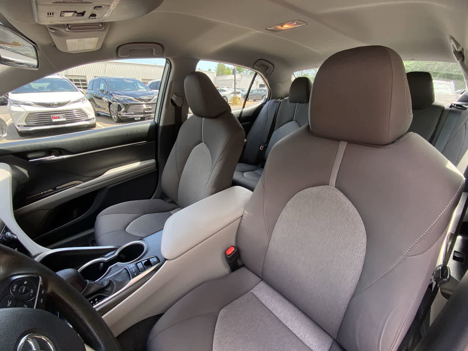 Used 2023 Toyota Camry LE AWD/4WD image 30