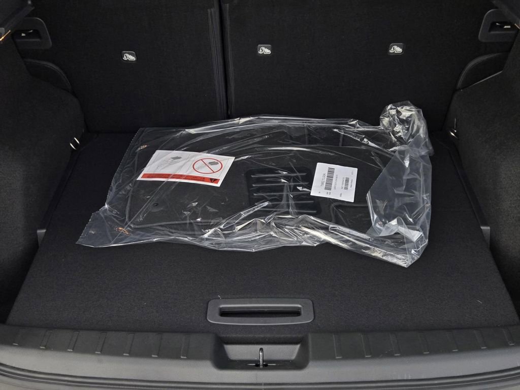 New 2026 Nissan Kicks SV image 10