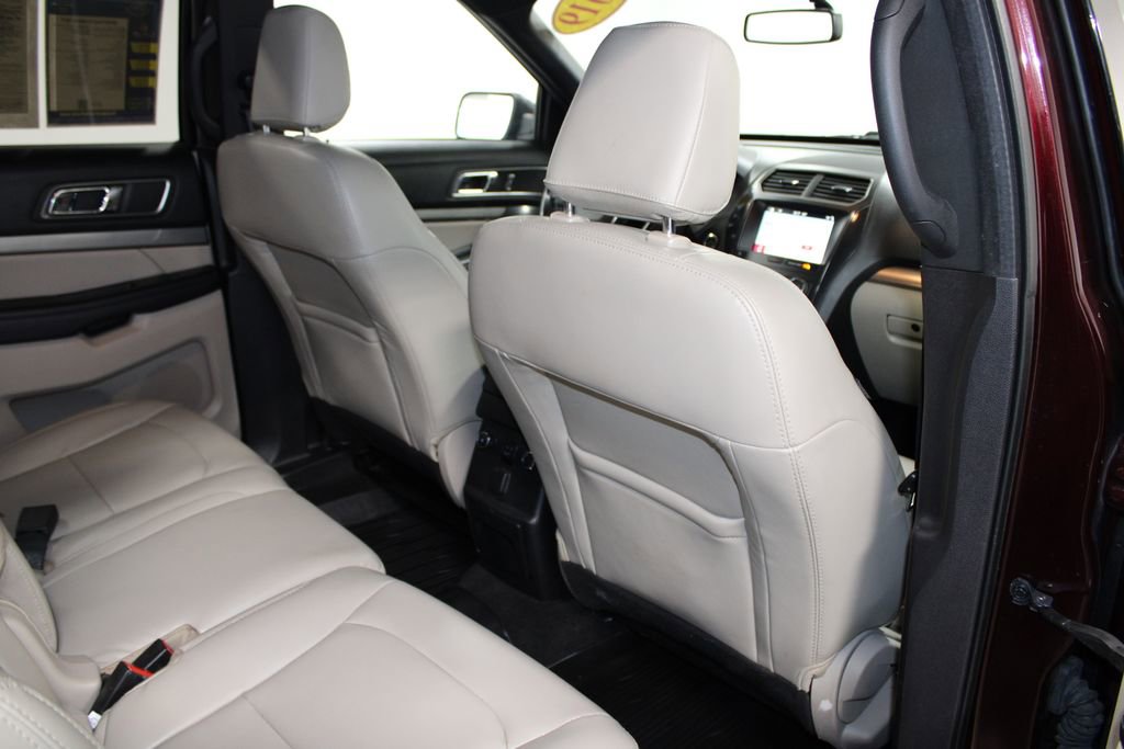 Used 2019 Ford Explorer XLT w/ Equipment Group 202A image 33