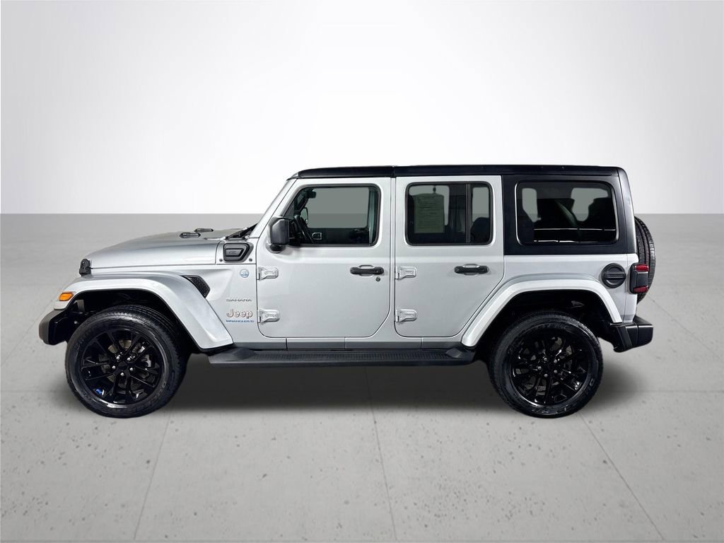 Used 2023 Jeep Wrangler Unlimited Sahara w/ Cold Weather Group AWD/4WD image 9