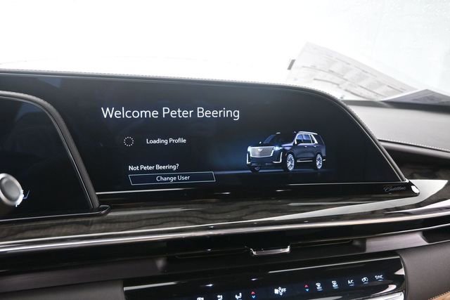 Used 2023 Cadillac Escalade Premium Luxury AWD/4WD image 36