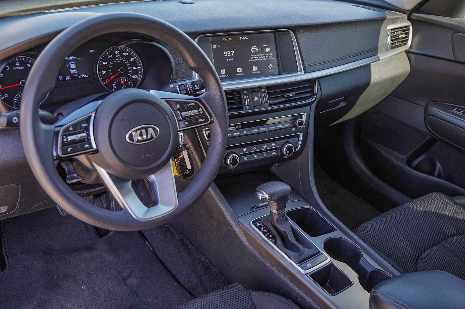 Used 2020 Kia Optima LX image 15