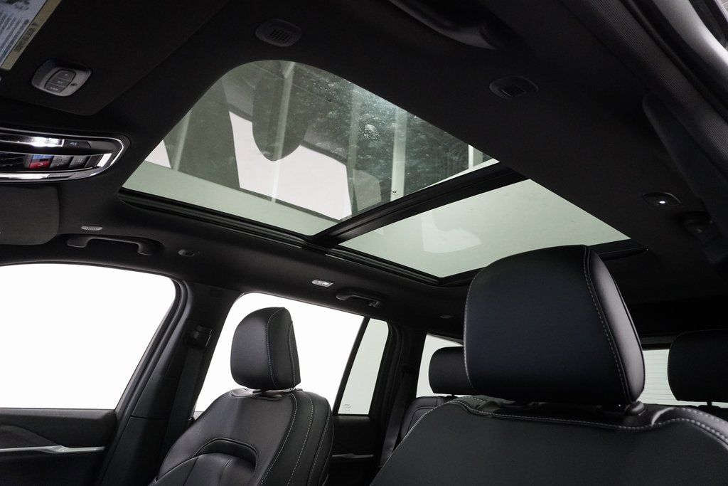 New 2026 Jeep Grand Cherokee Limited w/ Limited Altitude Package image 12