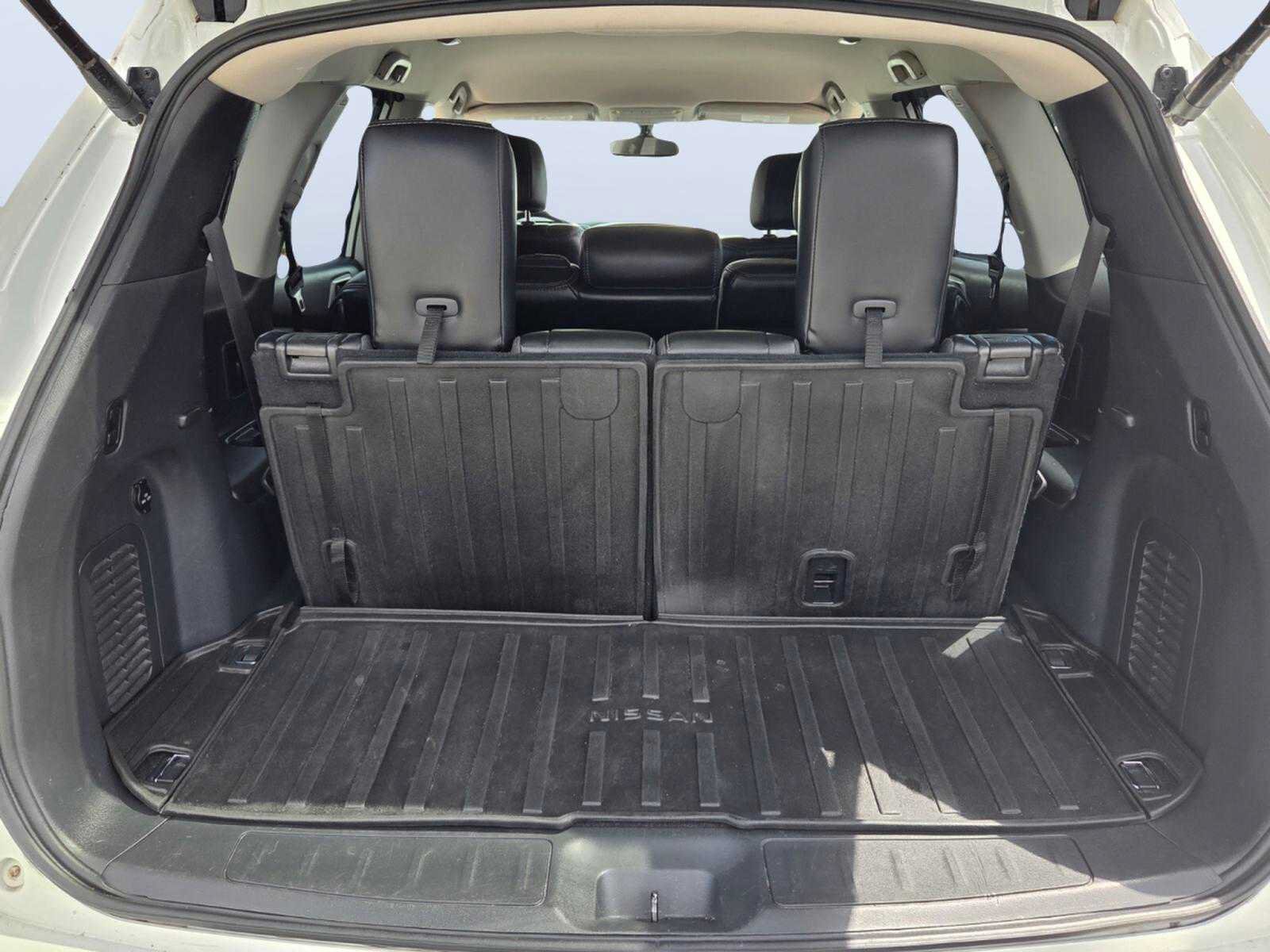 Used 2018 Nissan Pathfinder SL w/ Midnight Edition Package AWD/4WD image 14