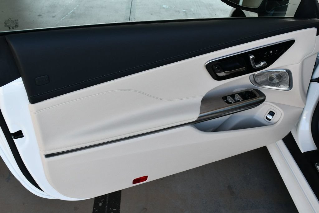 Used 2026 Mercedes-Benz CLE 450 4MATIC Cabriolet image 54