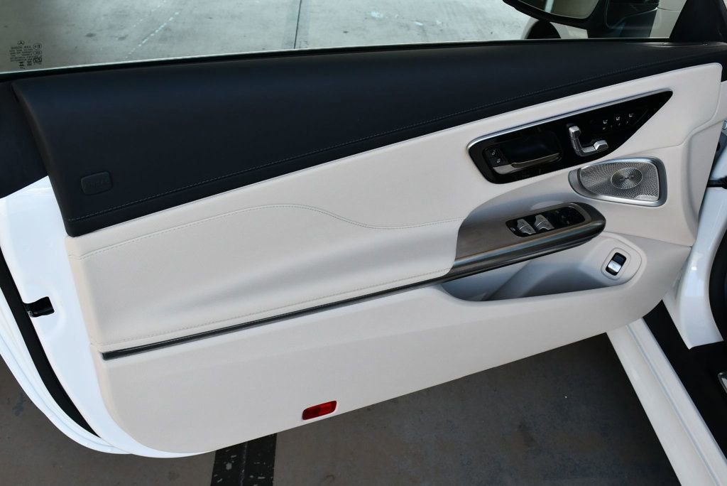 Used 2026 Mercedes-Benz CLE 450 4MATIC Cabriolet image 54