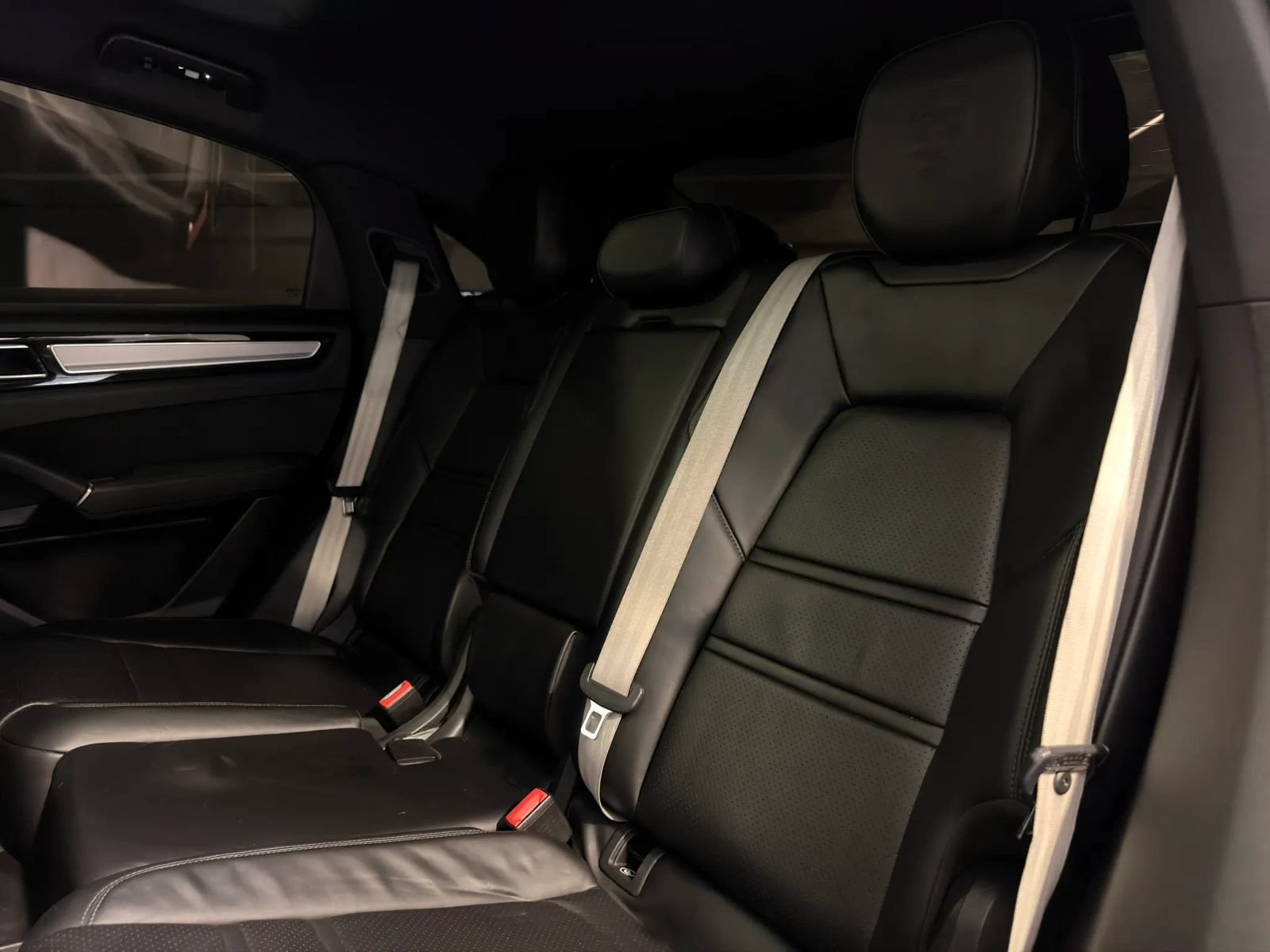 Used 2022 Porsche Cayenne S Platinum AWD/4WD image 20