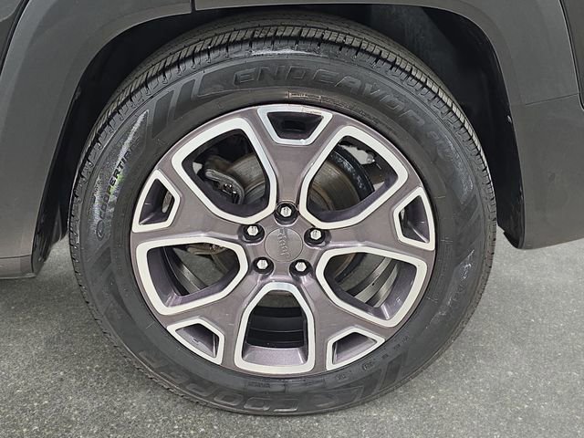 Used 2016 Jeep Renegade Limited image 30