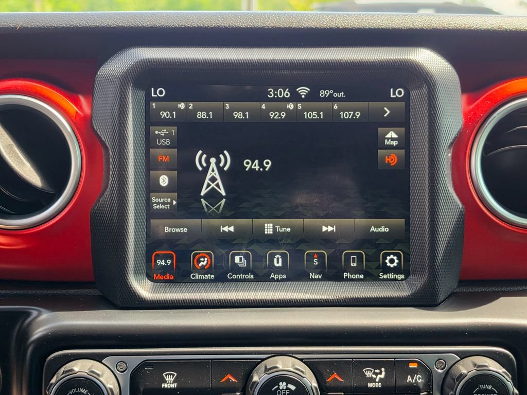 Used 2020 Jeep Wrangler Unlimited Rubicon AWD/4WD image 24