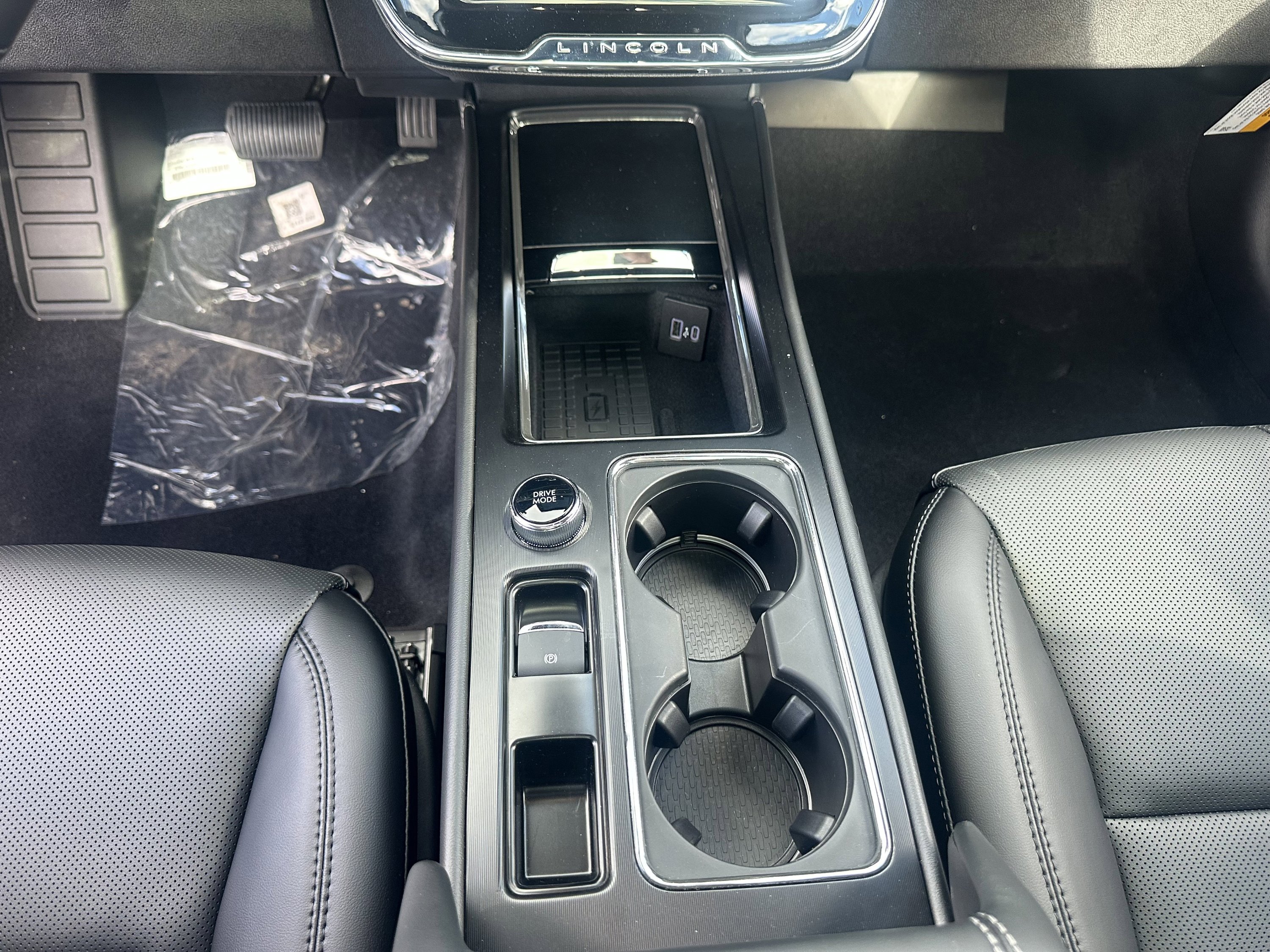 New 2026 Lincoln Corsair Premiere image 13