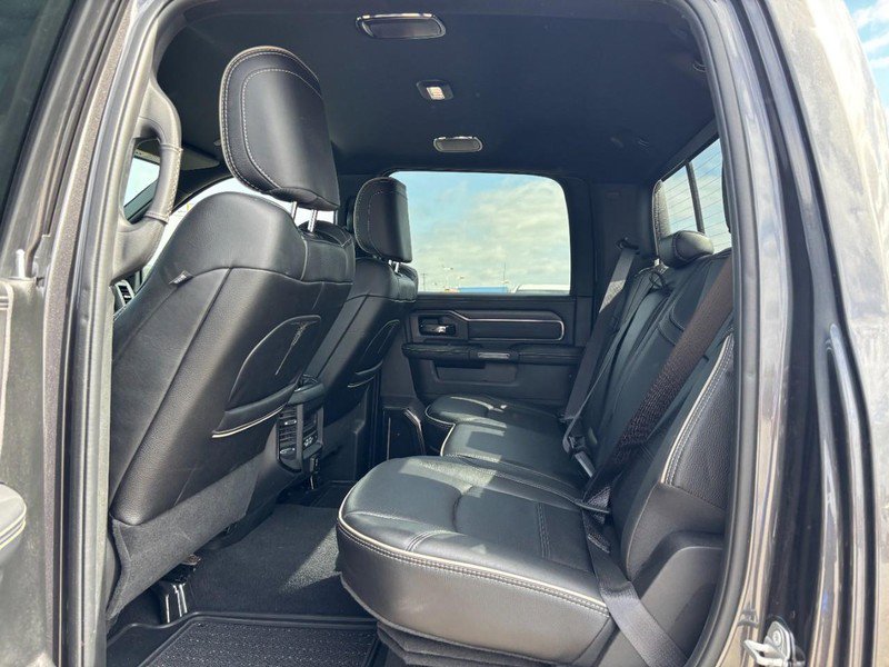 Used 2022 RAM 3500 Limited AWD/4WD image 12