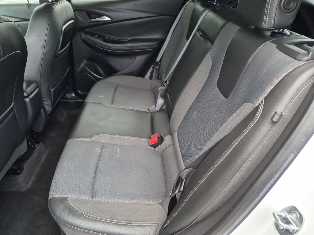 Used 2022 Buick Encore GX Select FWD image 27
