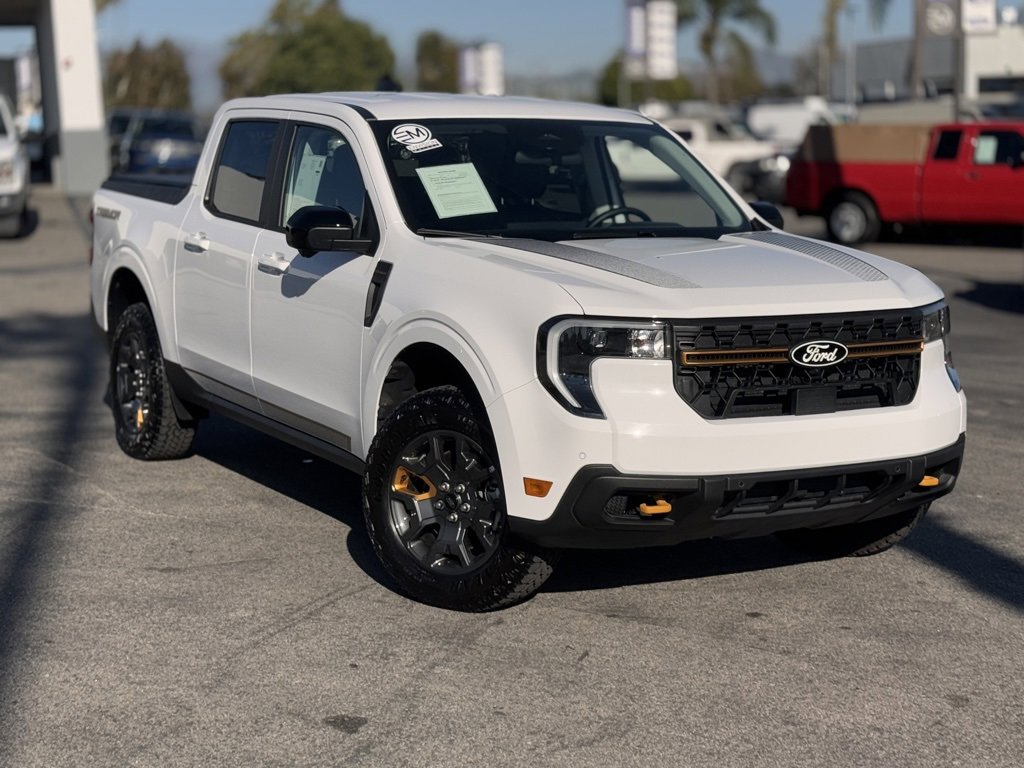 Certified 2025 Ford Maverick Tremor image 2