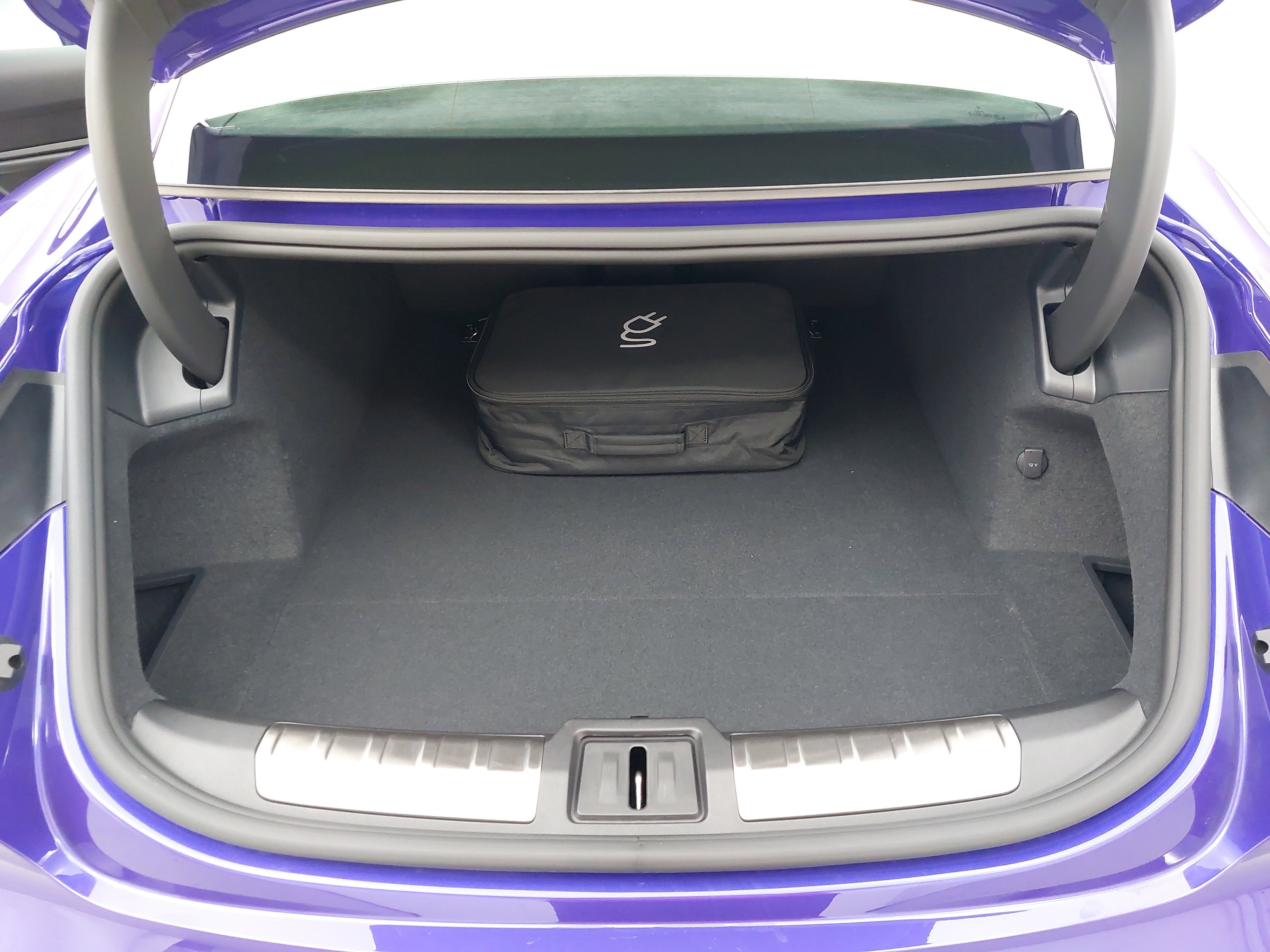 New 2025 Porsche Taycan GTS image 14