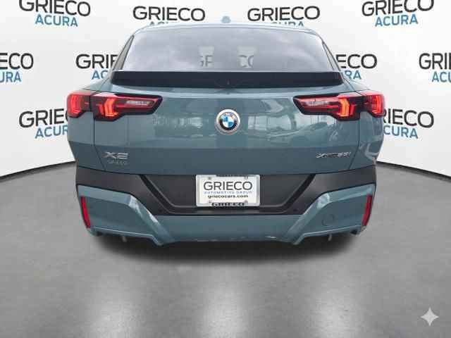 Used 2025 BMW X2 xDrive28i AWD/4WD image 6