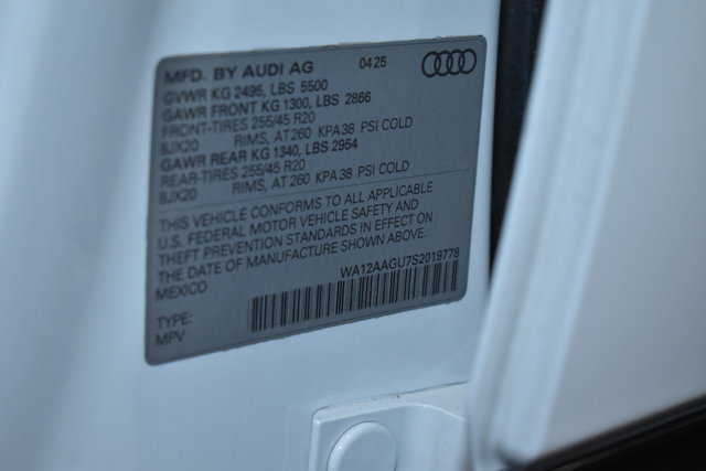 Used 2025 Audi Q5 Premium Plus w/ Premium Plus image 37