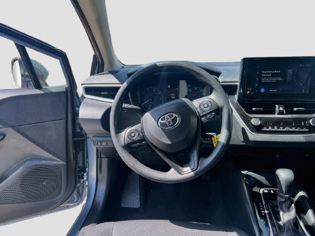 Used 2025 Toyota Corolla LE FWD image 22