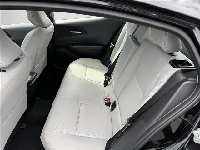 Used 2025 Toyota Prius XLE AWD/4WD image 17