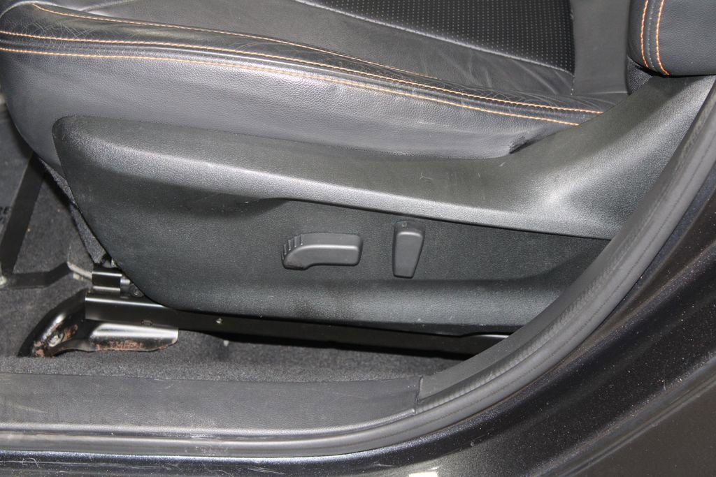 Used 2018 Subaru Crosstrek 2.0i Limited image 18