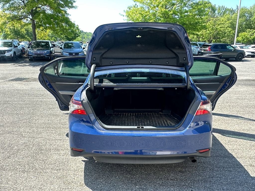 Used 2024 Toyota Camry LE AWD/4WD image 27